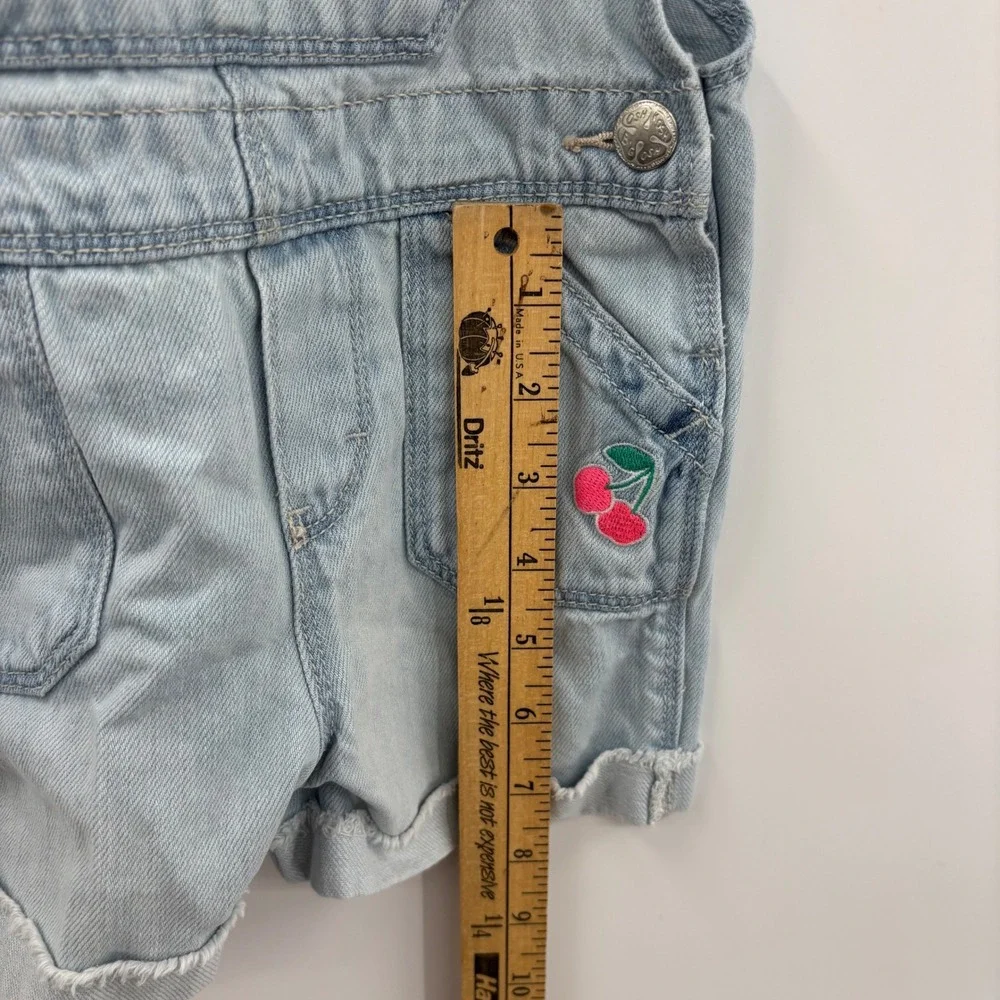 OshKosh Bgosh Kids 2T Light Wash Denim Cherry‎ Shortalls Overalls GCL15232-SML